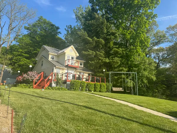 $899,000 | 7740 North Sandy Beach Drive, Monticello, IN 47960