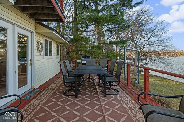 $899,000 | 7740 North Sandy Beach Drive, Monticello, IN 47960