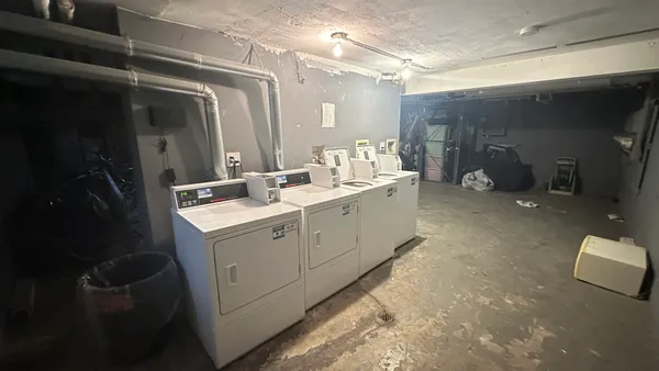 $1,750 | 4935 North Harlem Avenue, Unit 2, Chicago, IL 60656