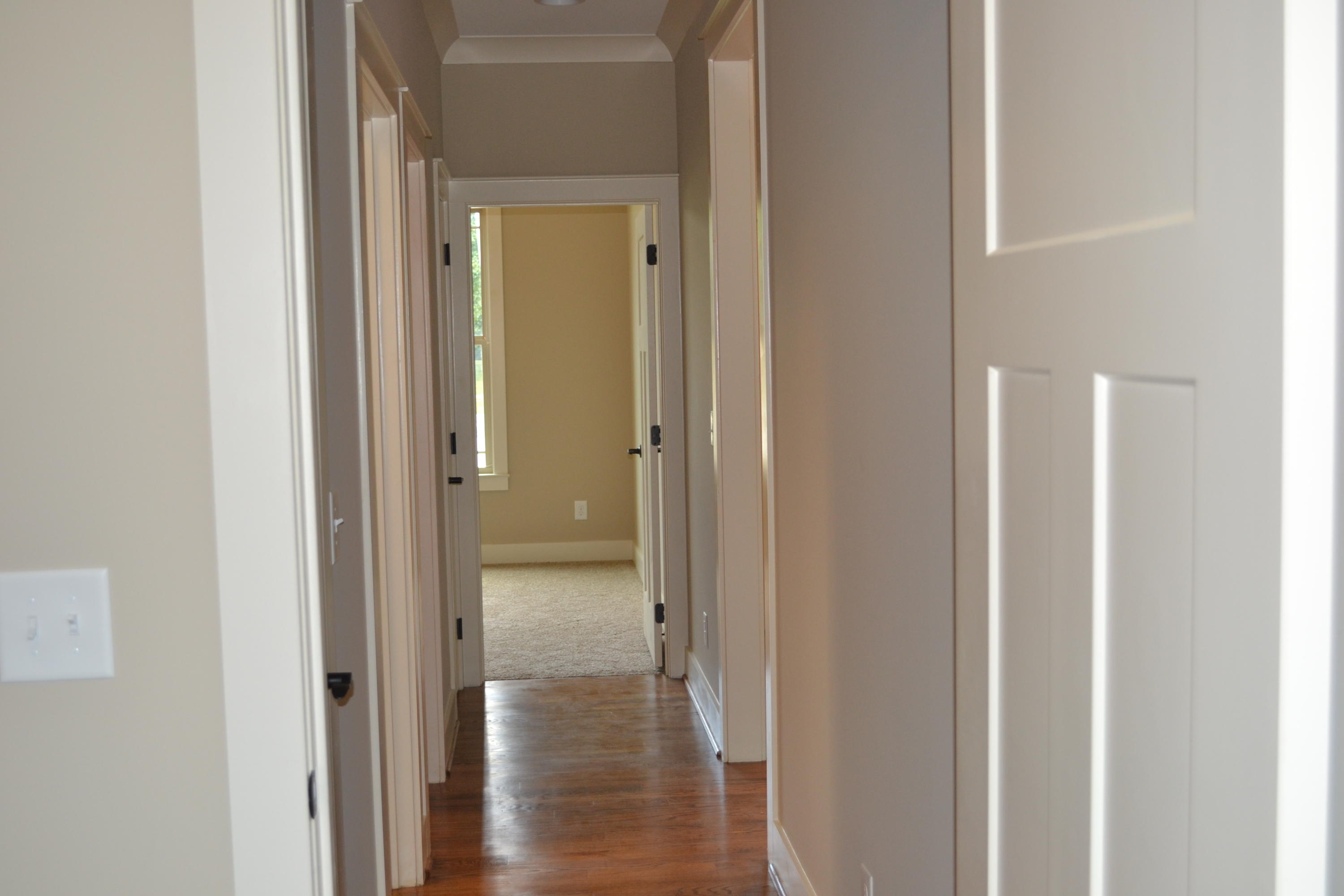 839 Graysville Road Chattanooga, TN 37421 - Photo 15 of 38 Hall Way to Bedroom 2