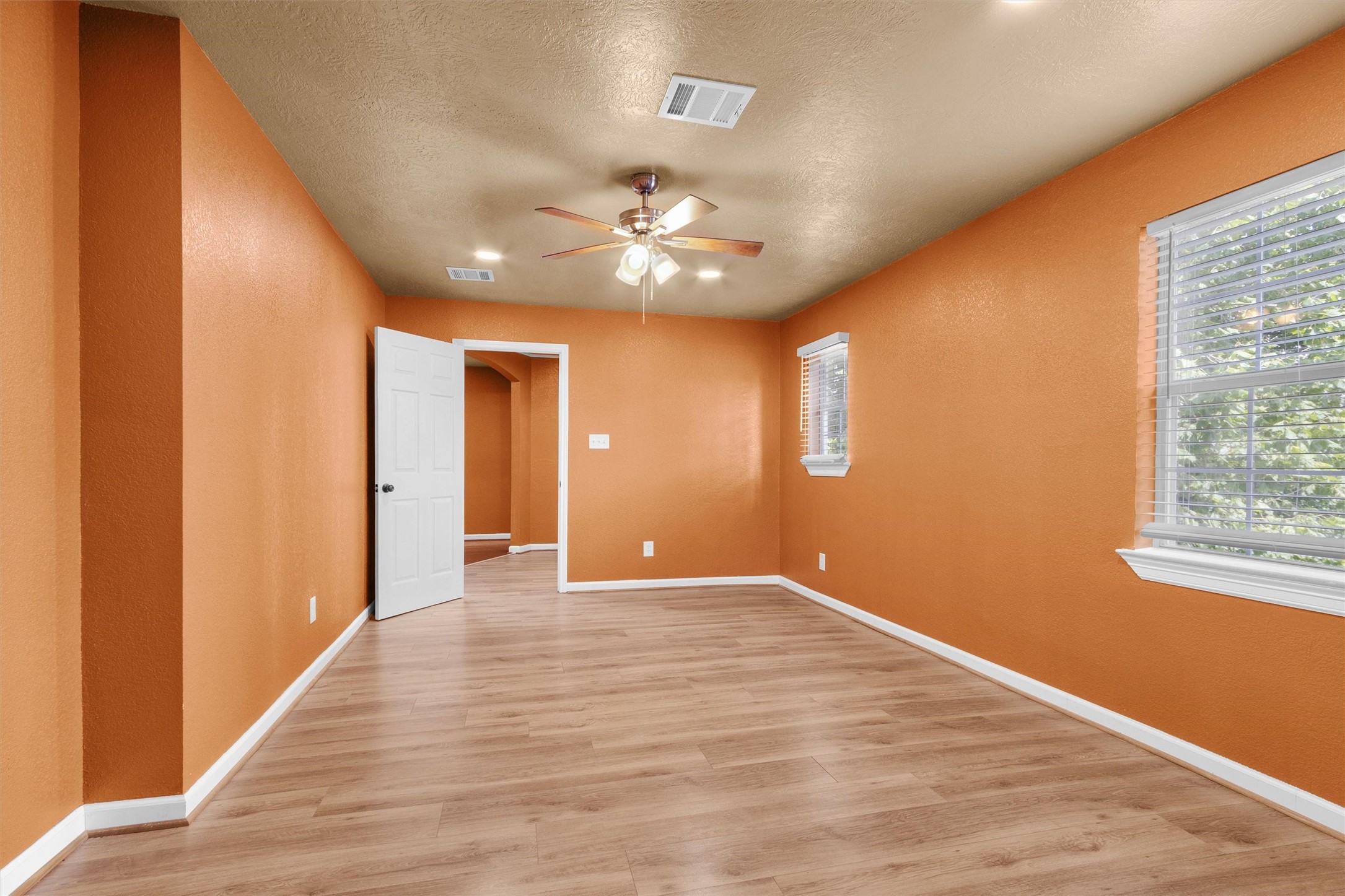 207 Aldine Mail Rte Road Houston, TX 77037 - Photo 35 of 44
