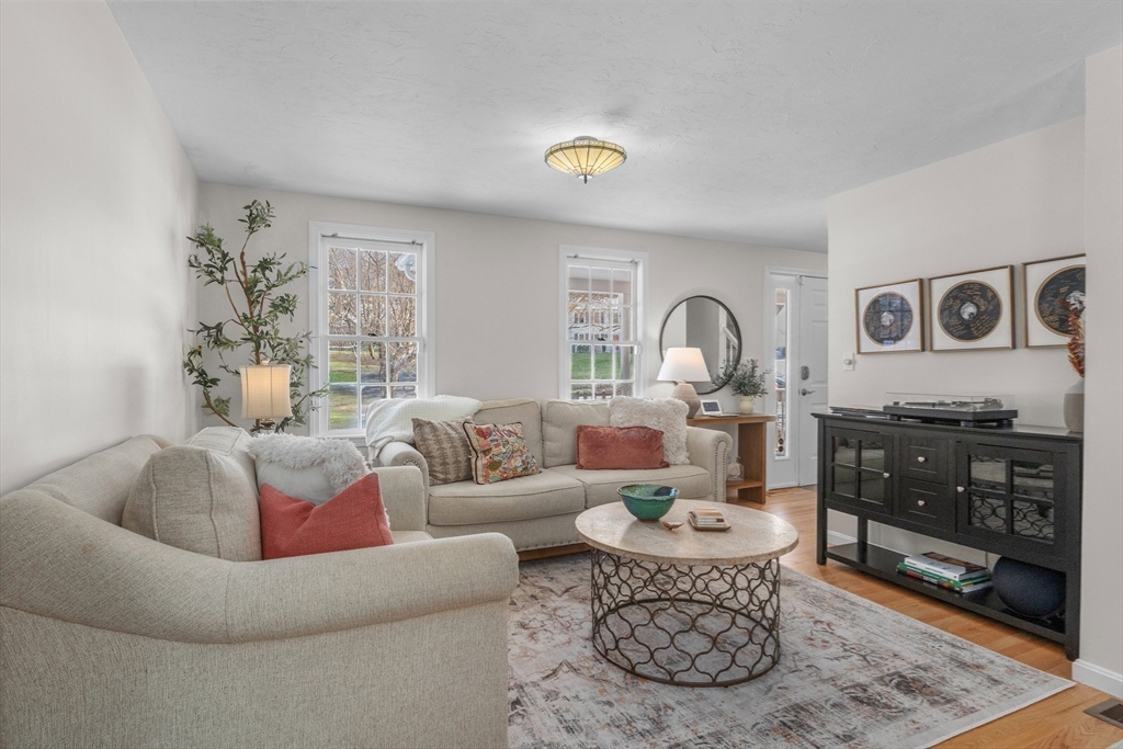 76 Elyse Road Mansfield, MA 02048 - Photo 15 of 41 Gallery Image 15