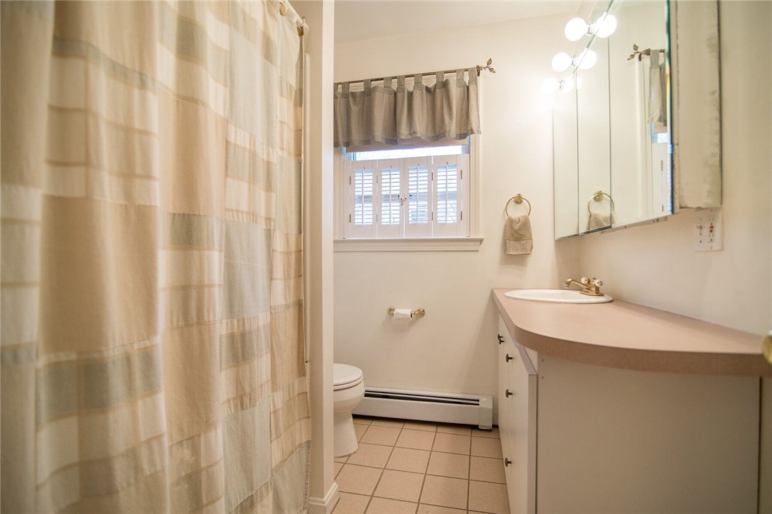 4 Surrey Road Barrington, RI 02806 - Photo 18 of 19