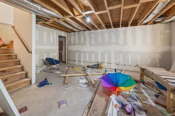 $390,000 | 4920 South County Road West, Frankfort, IN 46041