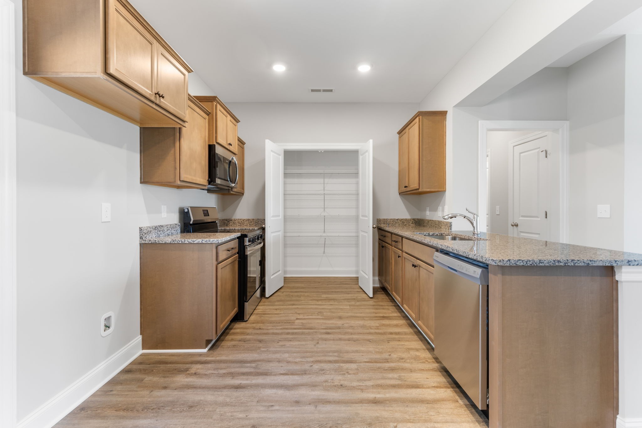 2715 Gertie Drive Murfreesboro, TN 37128 - Photo 2 of 34