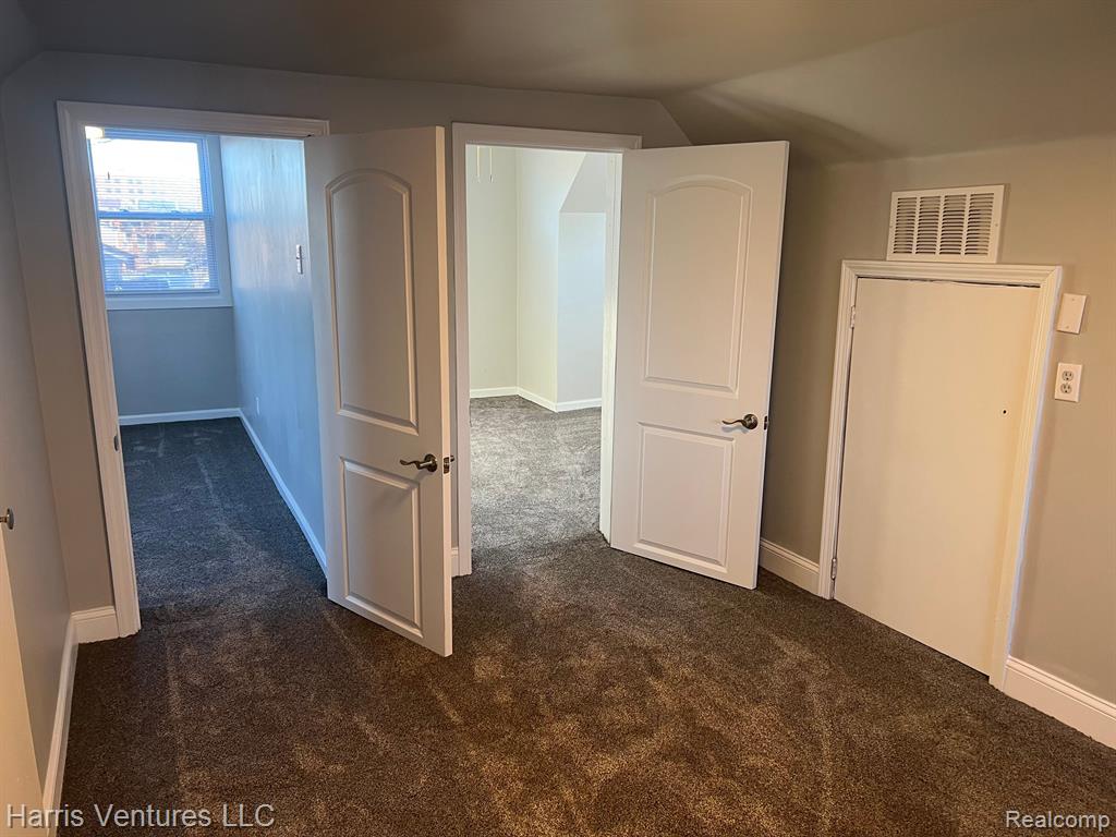 19183 Rolandale Street Grosse Pointe, MI 48236 - Photo 20 of 31