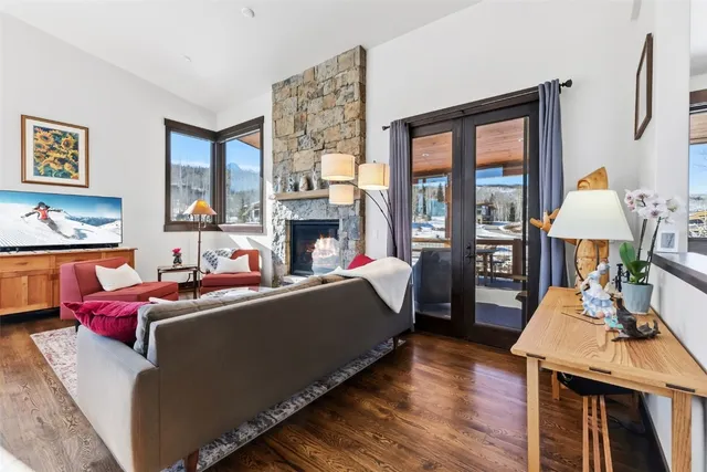 $2,150,000 | 9 East Benjamin Point, Silverthorne, CO 80498