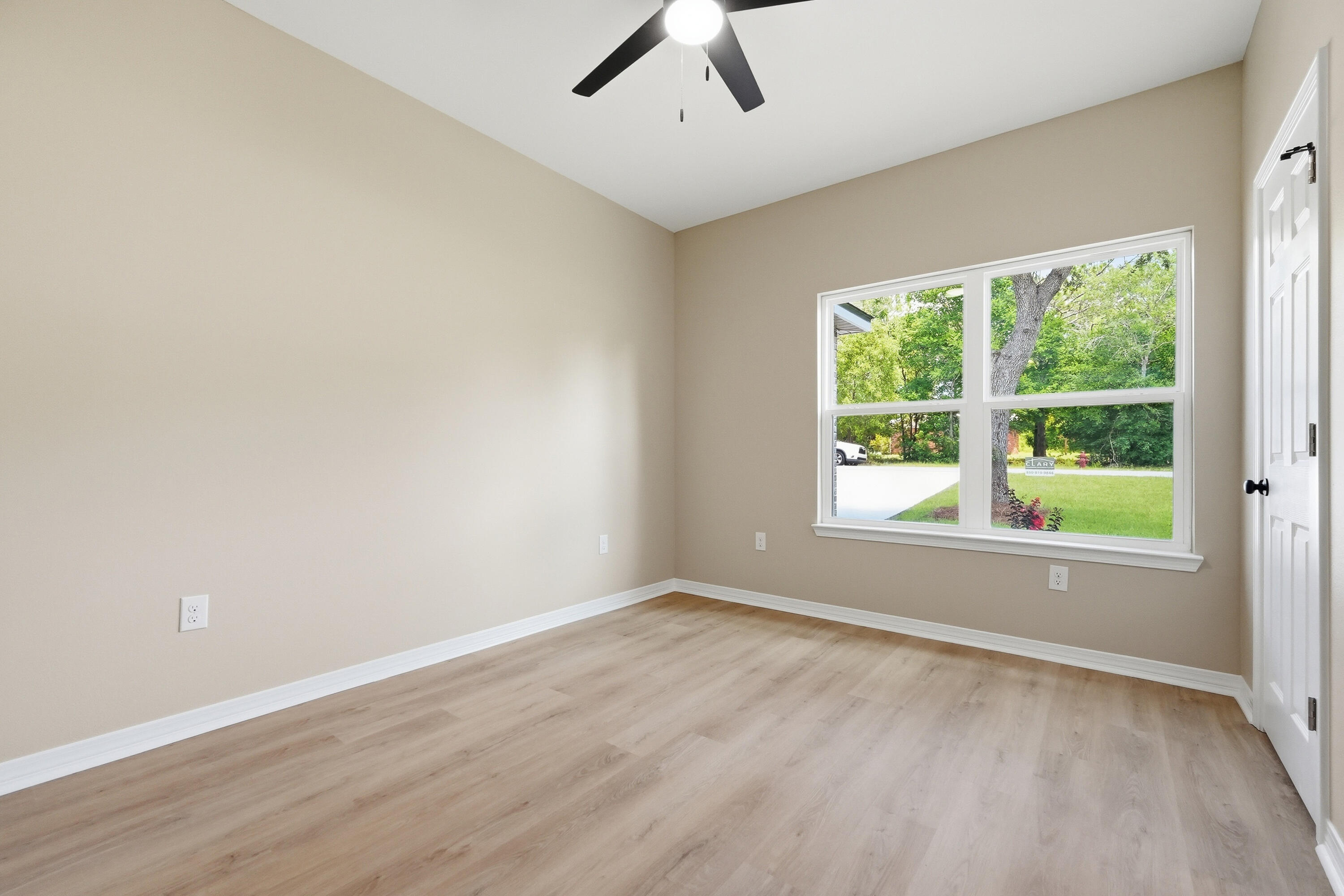 6142 Clover Street Crestview, FL 32539 - Photo 10 of 54 6142 clover st-8