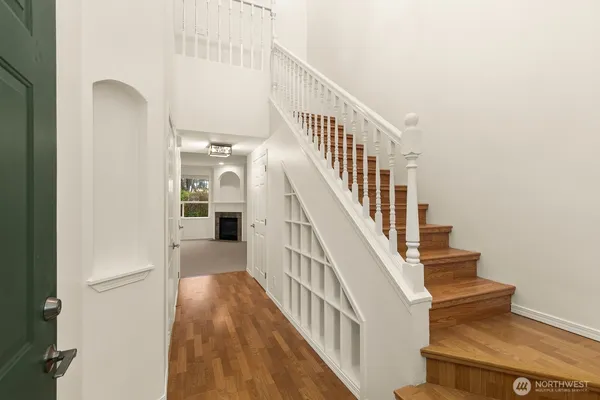 $419,950 | 12530 Admiralty Way, Unit B104, Everett, WA 98204