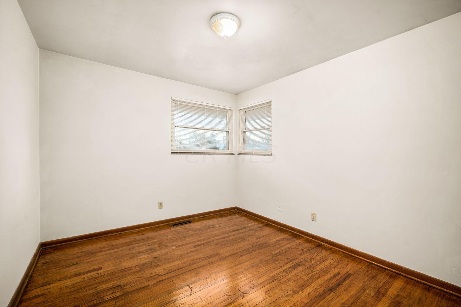 1429 Picard Road Columbus, OH 43227 - Photo 15 of 43 018_a9_R 1429 Picard Rd 0046