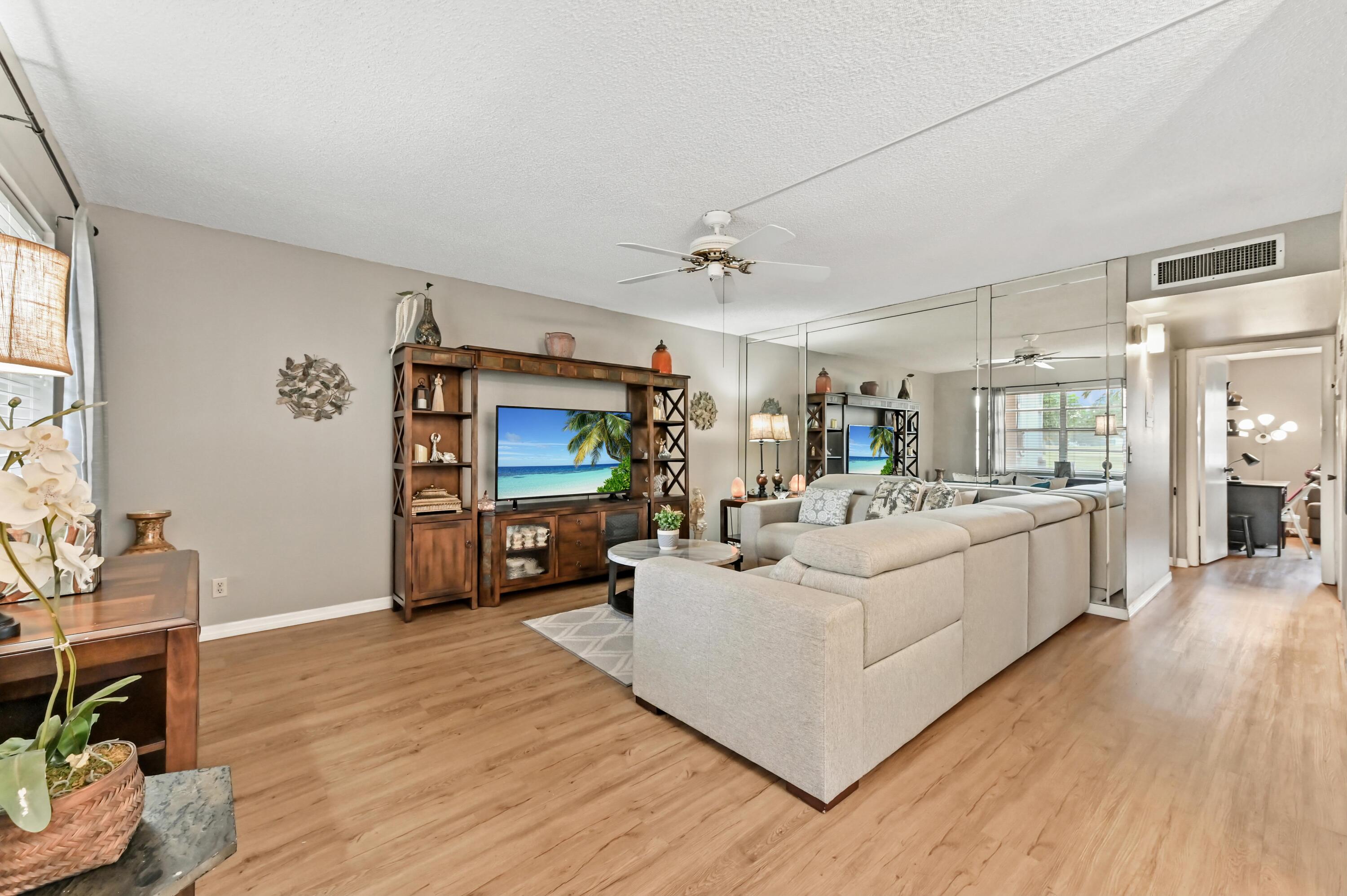 302 Capri G Delray Beach, FL 33484 - Photo 4 of 36 08 Living room 02