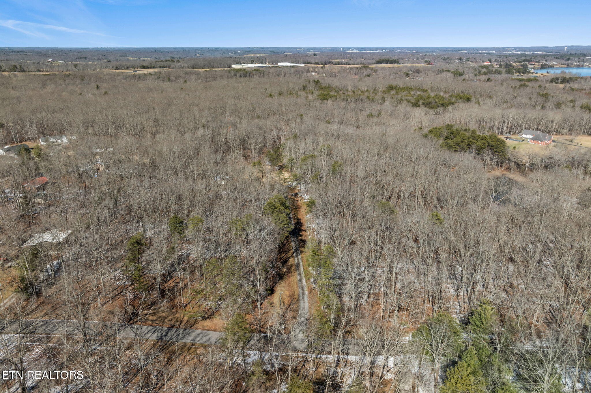 566 Martin Road Crossville, TN 38555 - Photo 4 of 6 Gallery Image 4