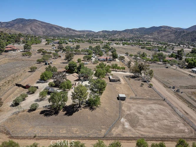 35502 Voss Road Agua Dulce, CA 91390 - Photo 4 of 60