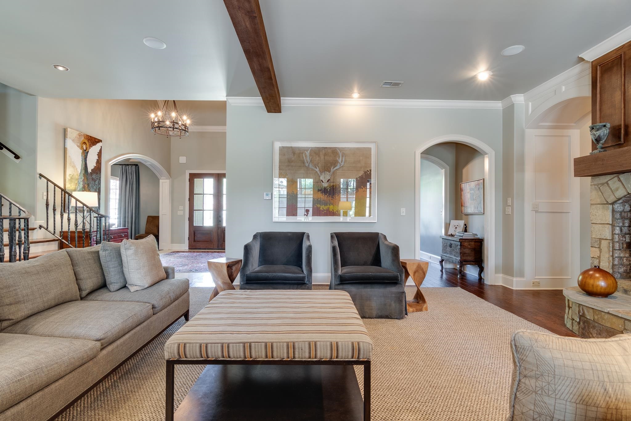 5245 Cole Road Memphis, TN 38120 - Photo 7 of 25 a living room with furniture and wooden floor