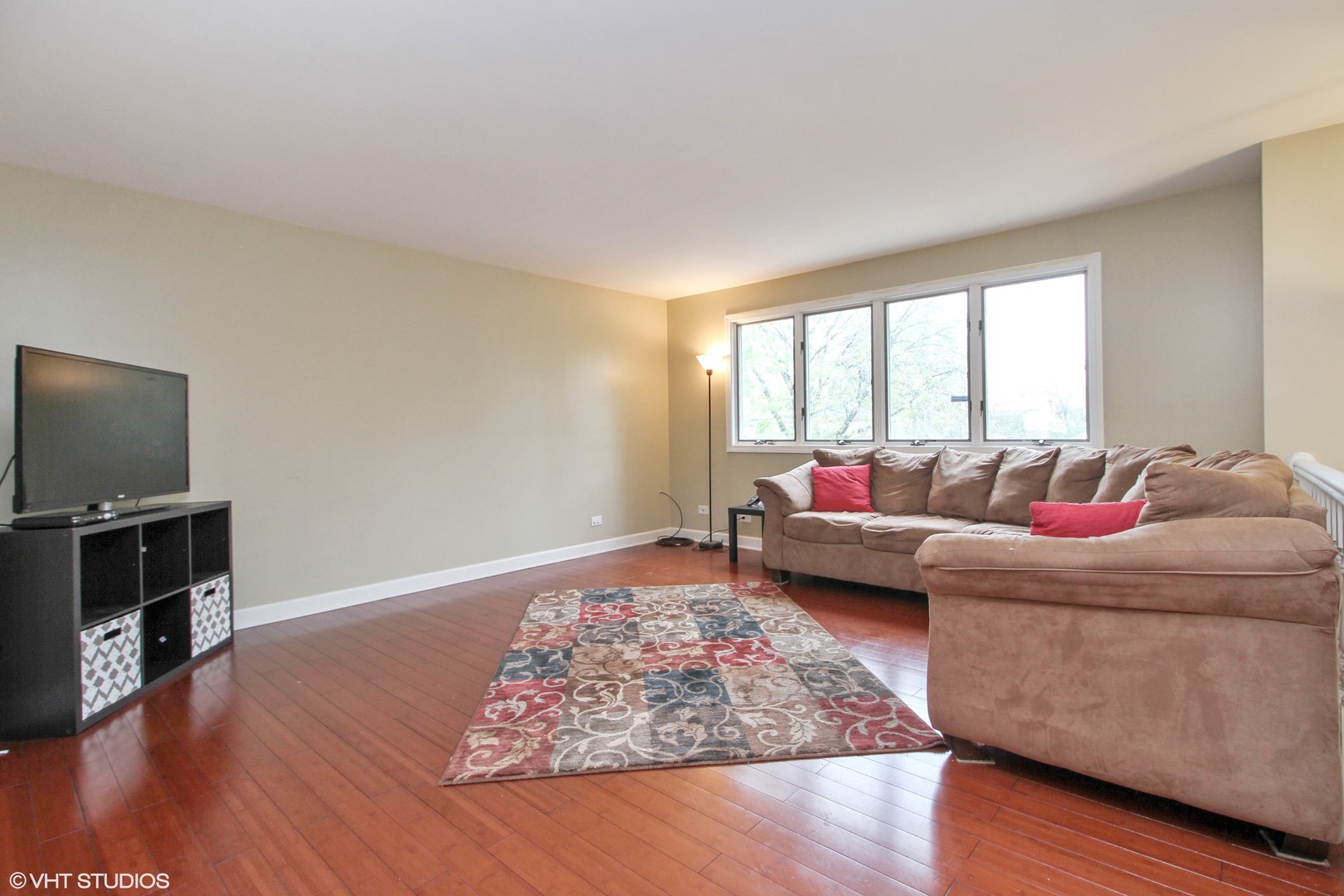 6029 Spring Lane Matteson, IL 60443 - Photo 2 of 10