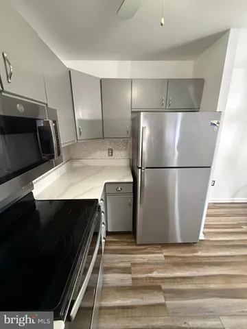 $1,600 | 1334 M West Wyomissing Boulevard, West Lawn, PA 19609