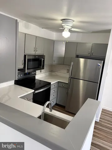 $1,600 | 1334 M West Wyomissing Boulevard, West Lawn, PA 19609