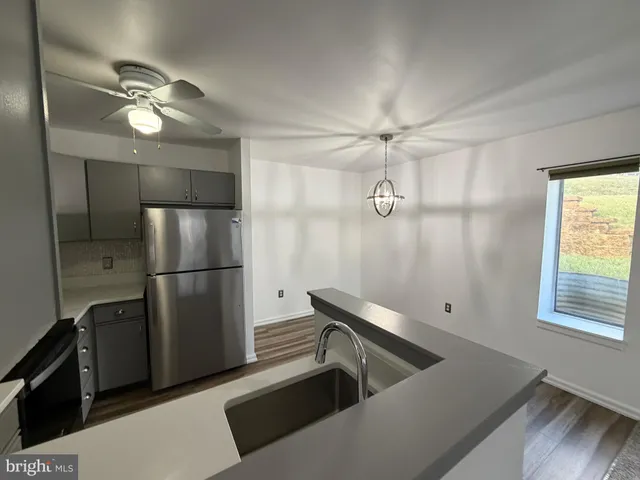 $1,600 | 1334 M West Wyomissing Boulevard, West Lawn, PA 19609