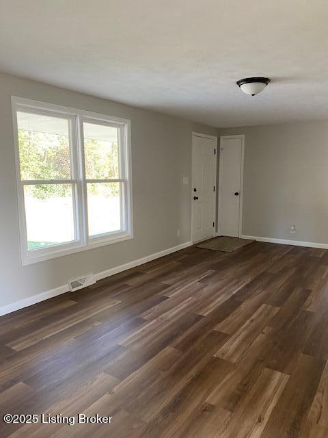 3547 Peck Pike Road Milton, KY 40045 - Photo 20 of 30 Living room