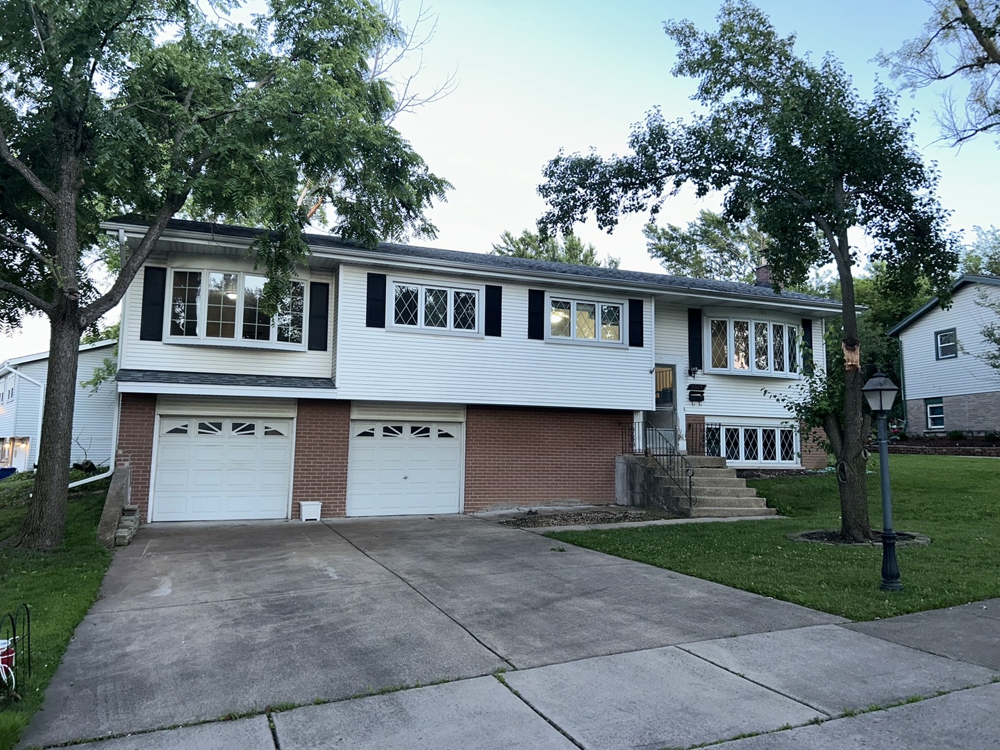 9019 Beechnut Road Hickory Hills, IL 60457 - Photo 1 of 35 Gallery Image 1