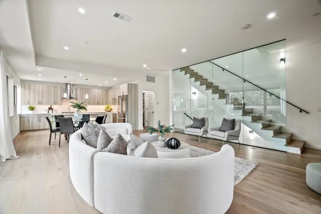 $1,425,000 | 924 Woodside Road, Redwood City, CA 94061