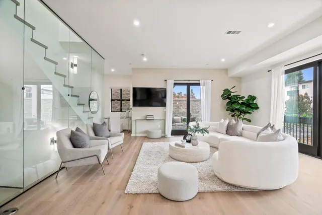 $1,425,000 | 924 Woodside Road, Redwood City, CA 94061