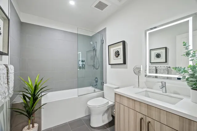 $1,425,000 | 924 Woodside Road, Redwood City, CA 94061