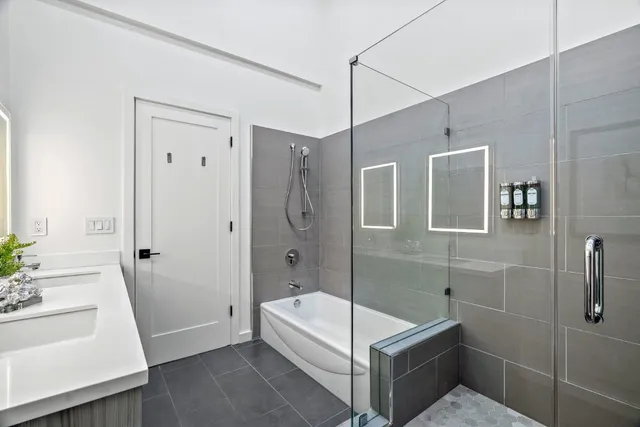 $1,425,000 | 924 Woodside Road, Redwood City, CA 94061