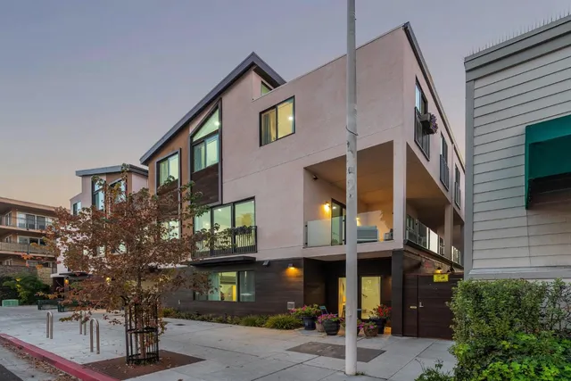 $1,425,000 | 924 Woodside Road, Redwood City, CA 94061