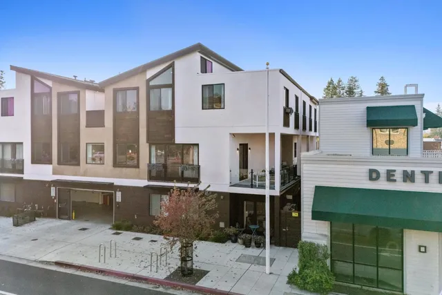 $1,425,000 | 924 Woodside Road, Redwood City, CA 94061
