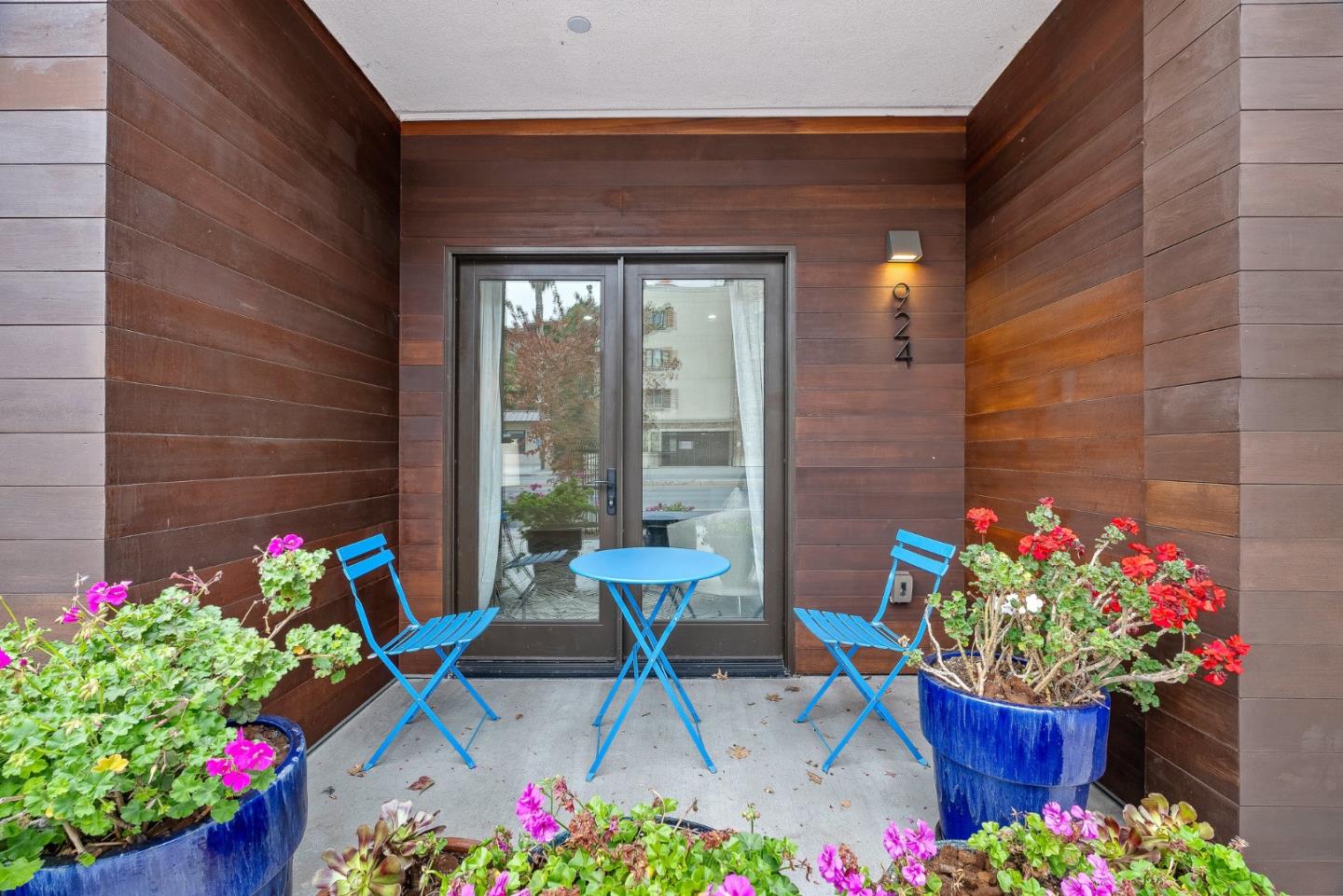 924 Woodside Road Redwood City, CA 94061 - Photo 5 of 42