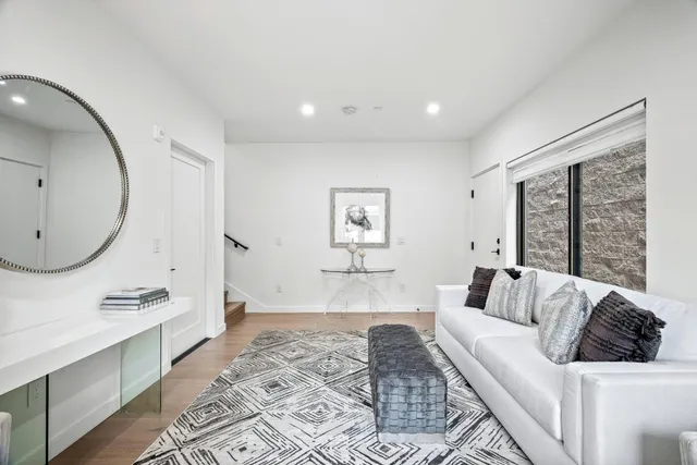 $1,425,000 | 924 Woodside Road, Redwood City, CA 94061