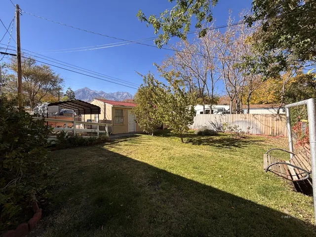 $299,900 | 137 East Payne Street, Independence, CA 93526