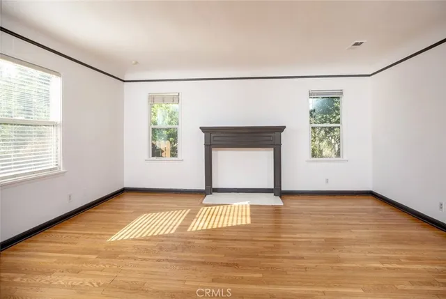 $1,125,000 | 1967-1965 8th Street, San Fernando, CA 91340