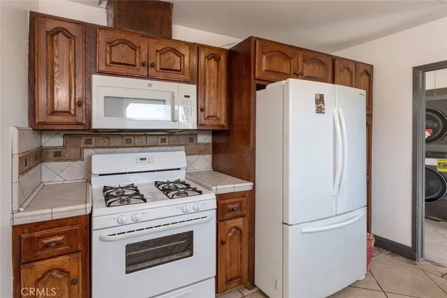 $1,125,000 | 1967-1965 8th Street, San Fernando, CA 91340