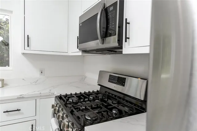 $1,125,000 | 1967-1965 8th Street, San Fernando, CA 91340