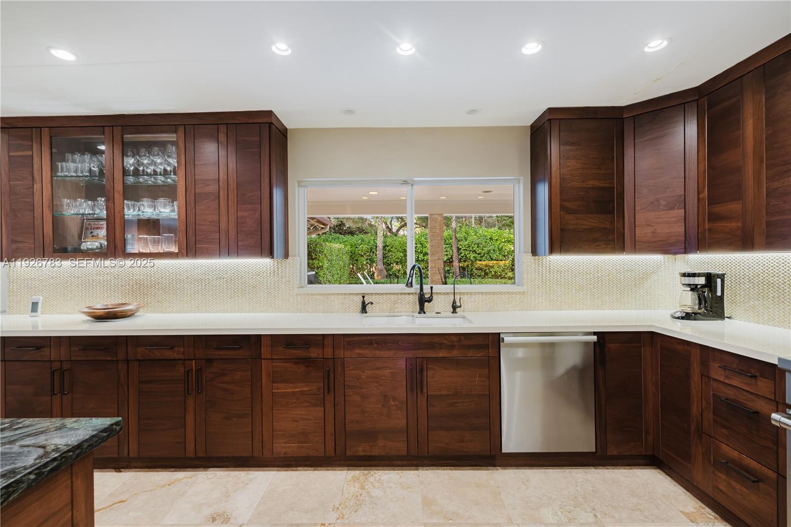 6755 Southwest 99th Terrace Pinecrest, FL 33156 - Photo 20 of 61