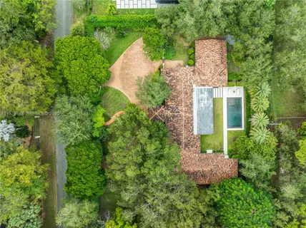 $3,950,000 | 6755 Southwest 99th Terrace, Pinecrest, FL 33156