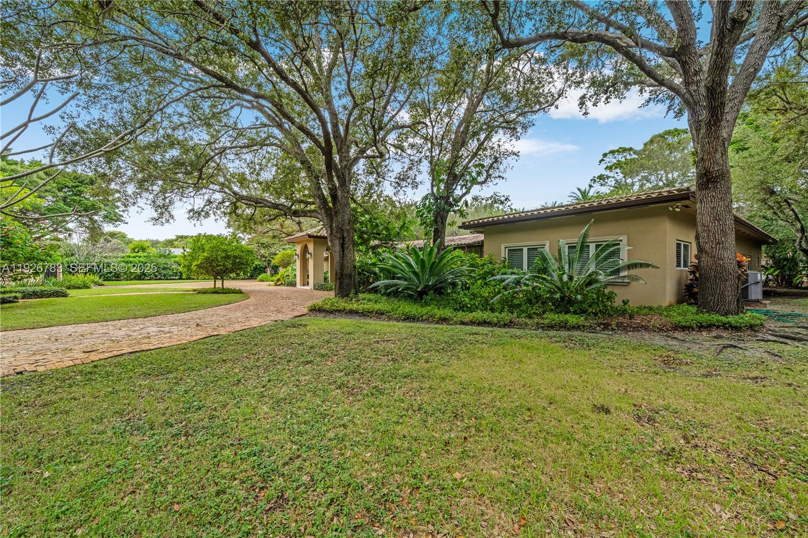 6755 Southwest 99th Terrace Pinecrest, FL 33156 - Photo 46 of 61