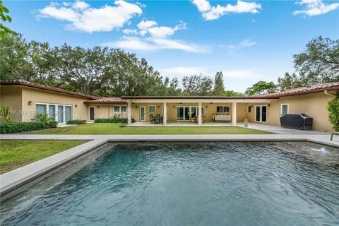 $3,950,000 | 6755 Southwest 99th Terrace, Pinecrest, FL 33156