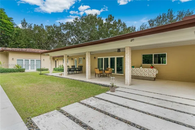 $3,950,000 | 6755 Southwest 99th Terrace, Pinecrest, FL 33156