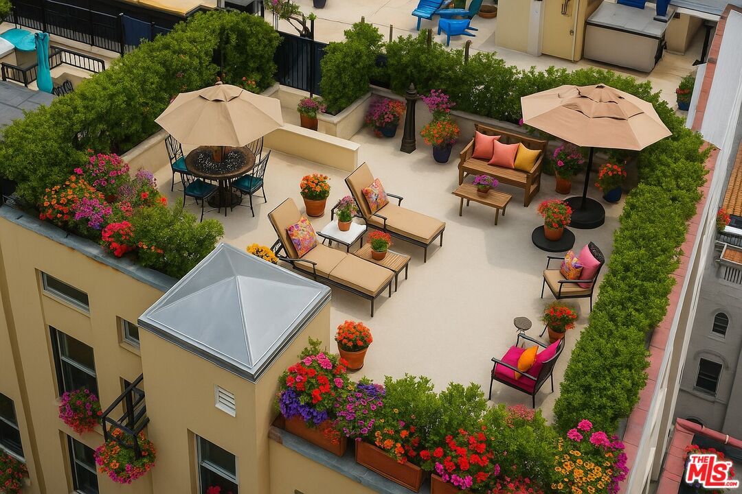 108 West 2nd Street, Unit PH1007 Los Angeles, CA 90012 - Photo 26 of 34 an outdoor space with furniture