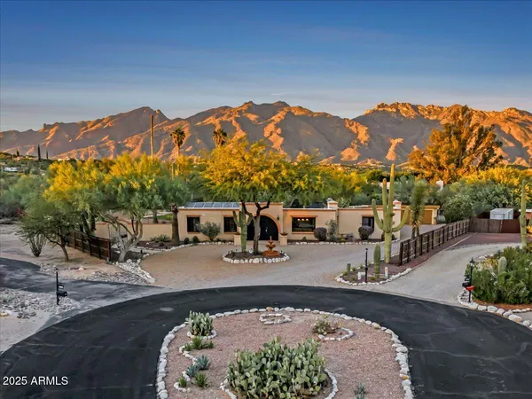$765,000 | 4390 North Camino Vinorama, Tucson, AZ 85750