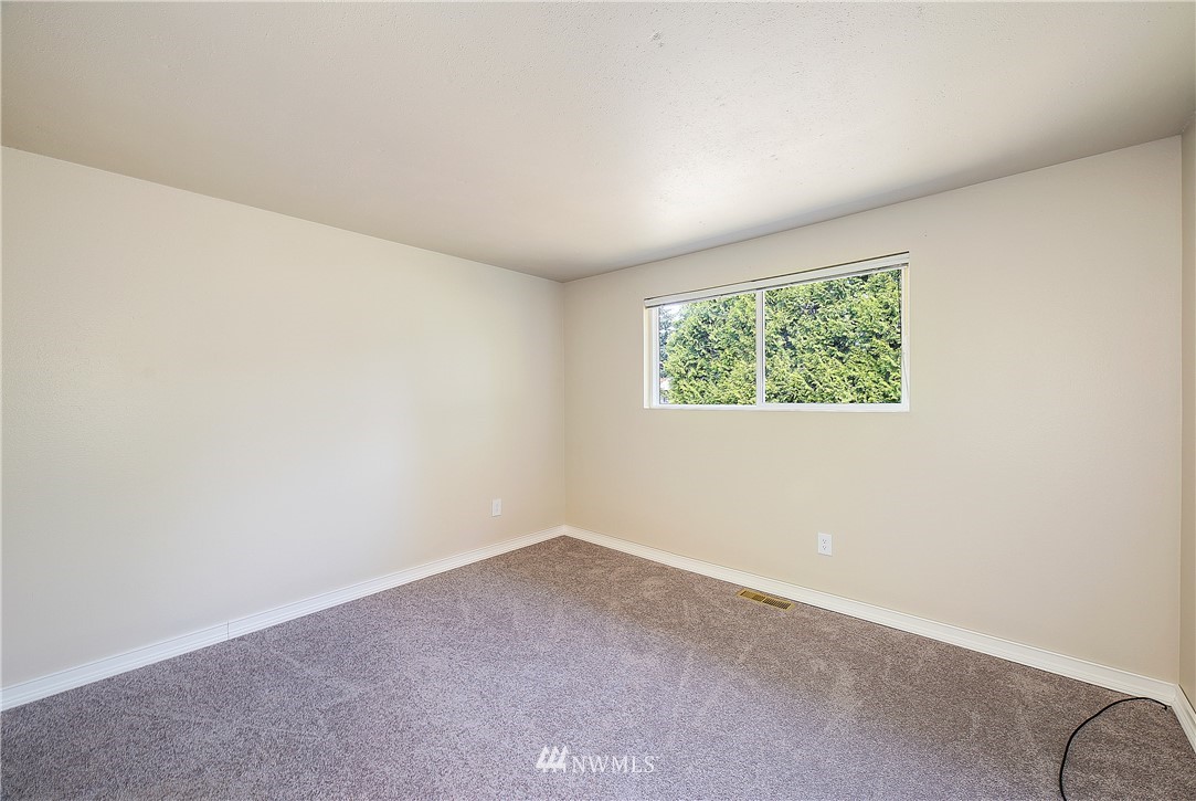 12913 Southeast 188th Street Renton, WA 98058 - Photo 13 of 20 Gallery Image 13