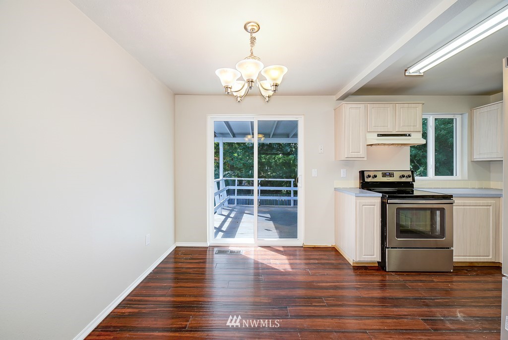 12913 Southeast 188th Street Renton, WA 98058 - Photo 9 of 20 Gallery Image 9