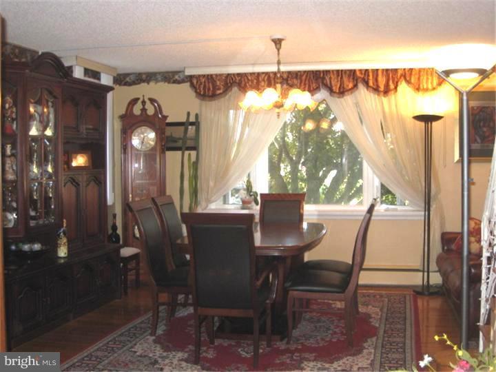 1728 Danforth Street Philadelphia, PA 19152 - Photo 2 of 23 Dining Room