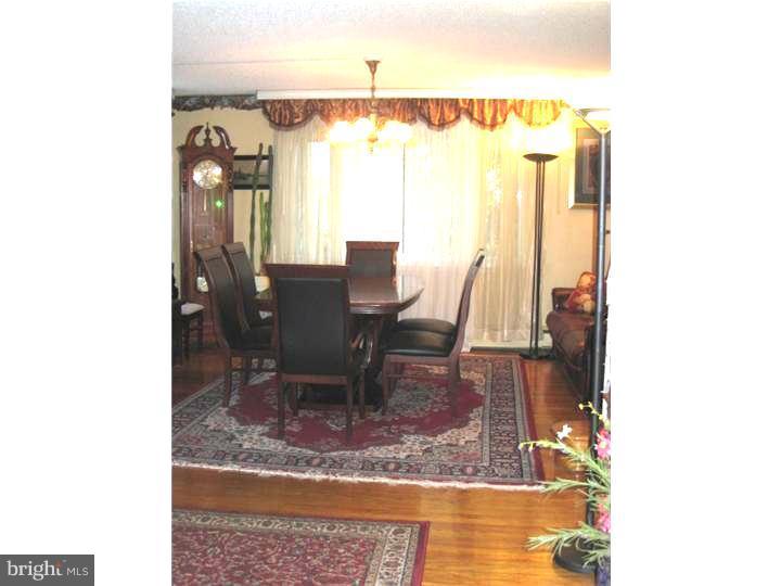 1728 Danforth Street Philadelphia, PA 19152 - Photo 5 of 23 Dining Room