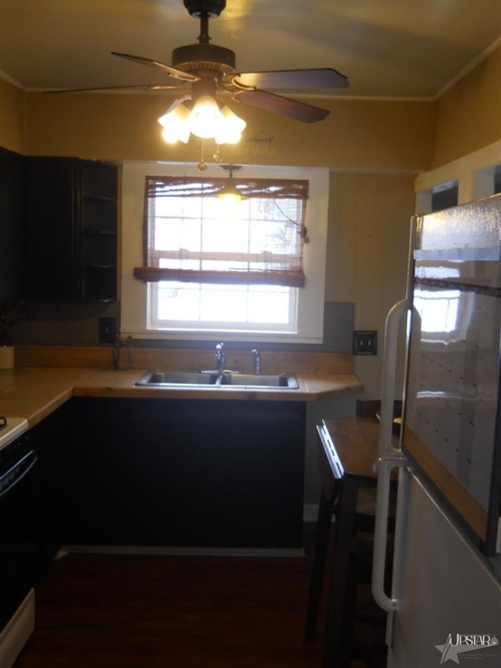 330 Line Street Decatur, IN 46733 - Photo 9 of 22