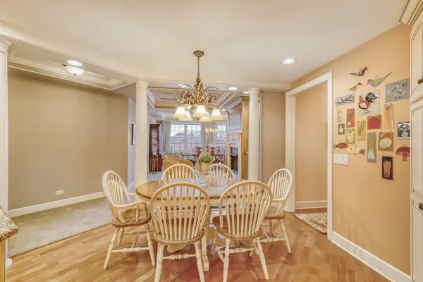 $839,000 | 10 East Burlington Street, Unit 3B, Riverside, IL 60546