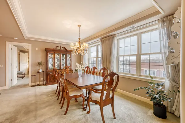 $839,000 | 10 East Burlington Street, Unit 3B, Riverside, IL 60546